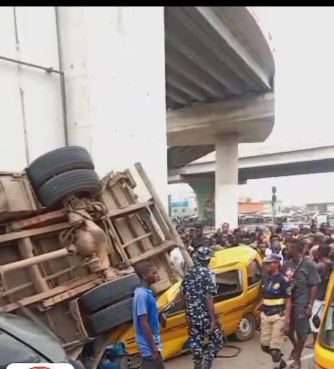 The wreckage truck