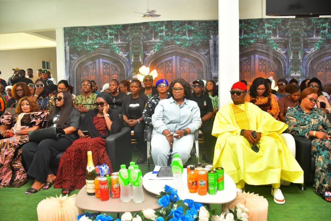 cross river governor and wife