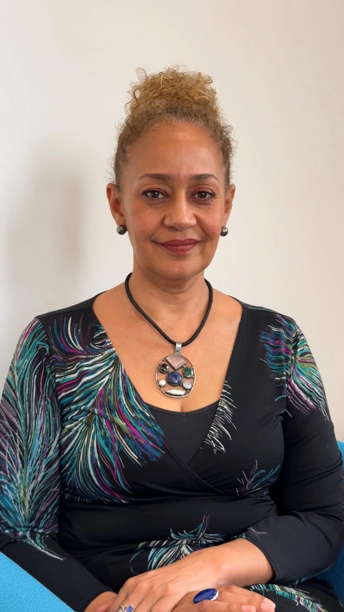 Cynthia Rowe headshot 1152x2048 1