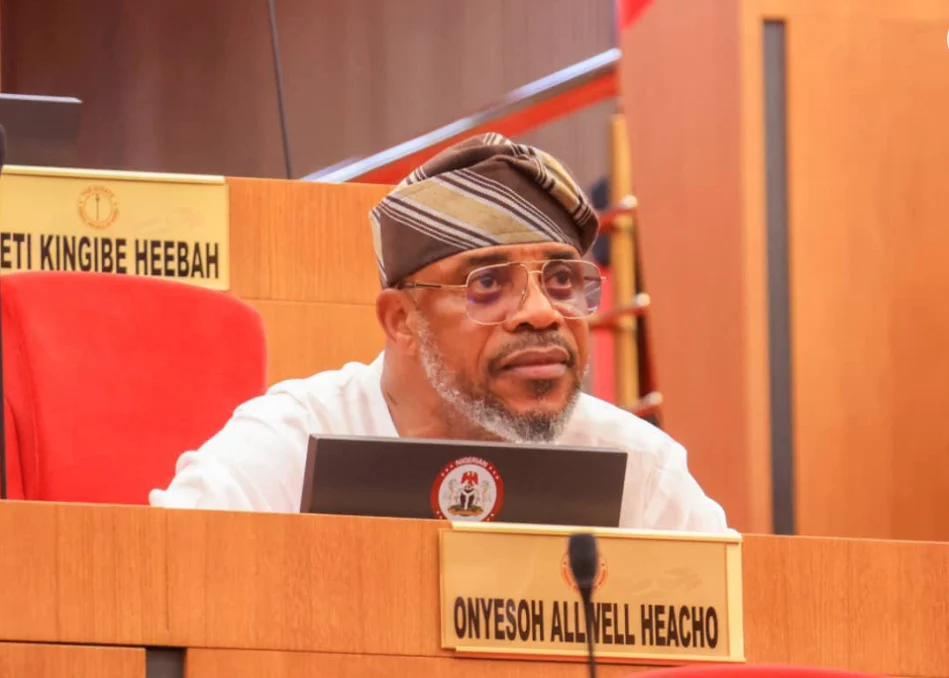 Senator Onyesoh Explains Defection from PDP to APC