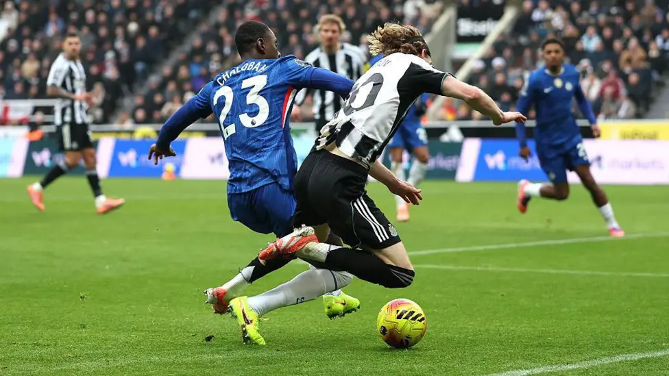 EPL Drama: Newcastle Challenges Penalty in 2-2 Tie with Chelsea